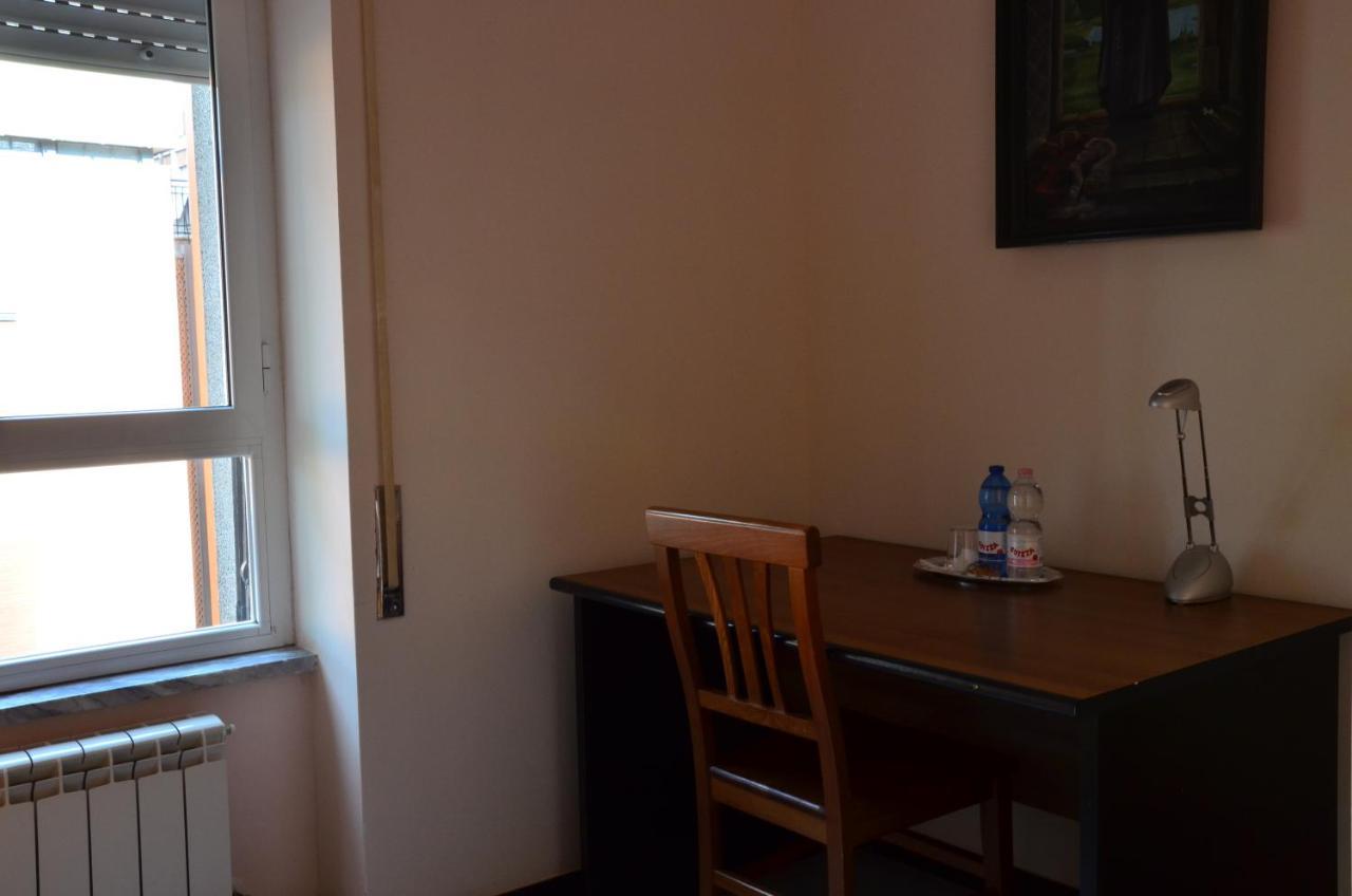 Casa Per Ferie Jpii Dom Polski 로마 외부 사진